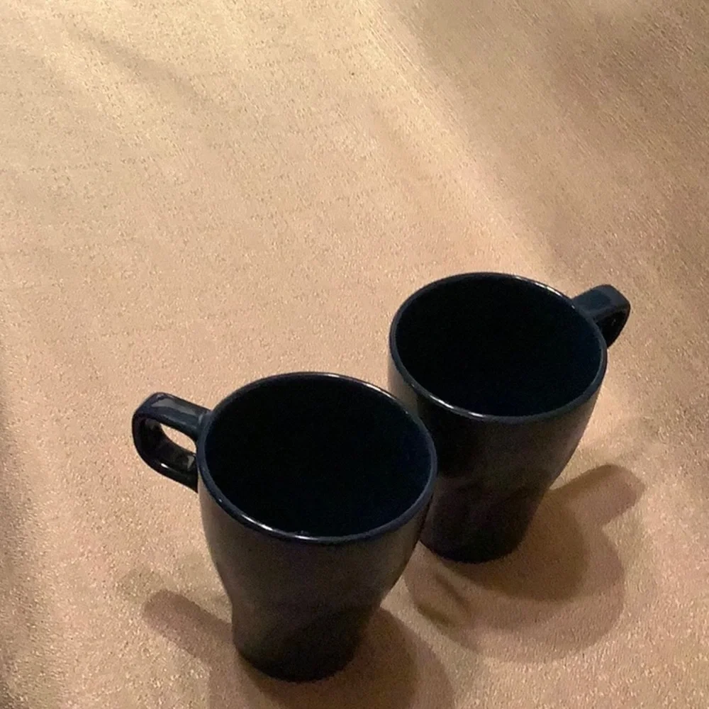 IKEA FARGRIK TWO LIME GREEN 8 OZ COFFEE TEA CUPS